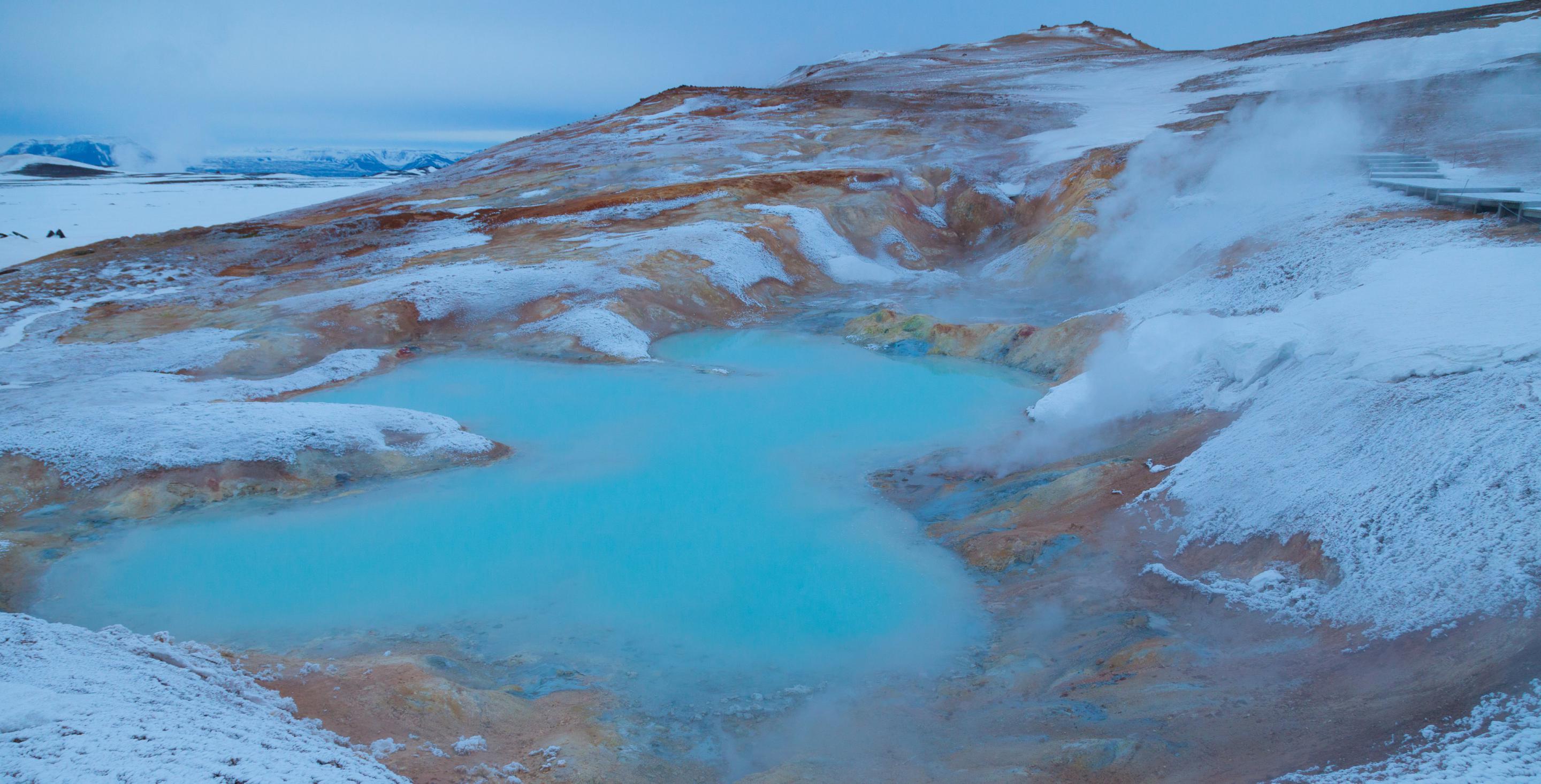Le Leirhnjúkur est un volcan actif situé au nord-est du lac Mývatn dans le système volcanique de Krafla, en Islande - Région de Mývatn – Islande