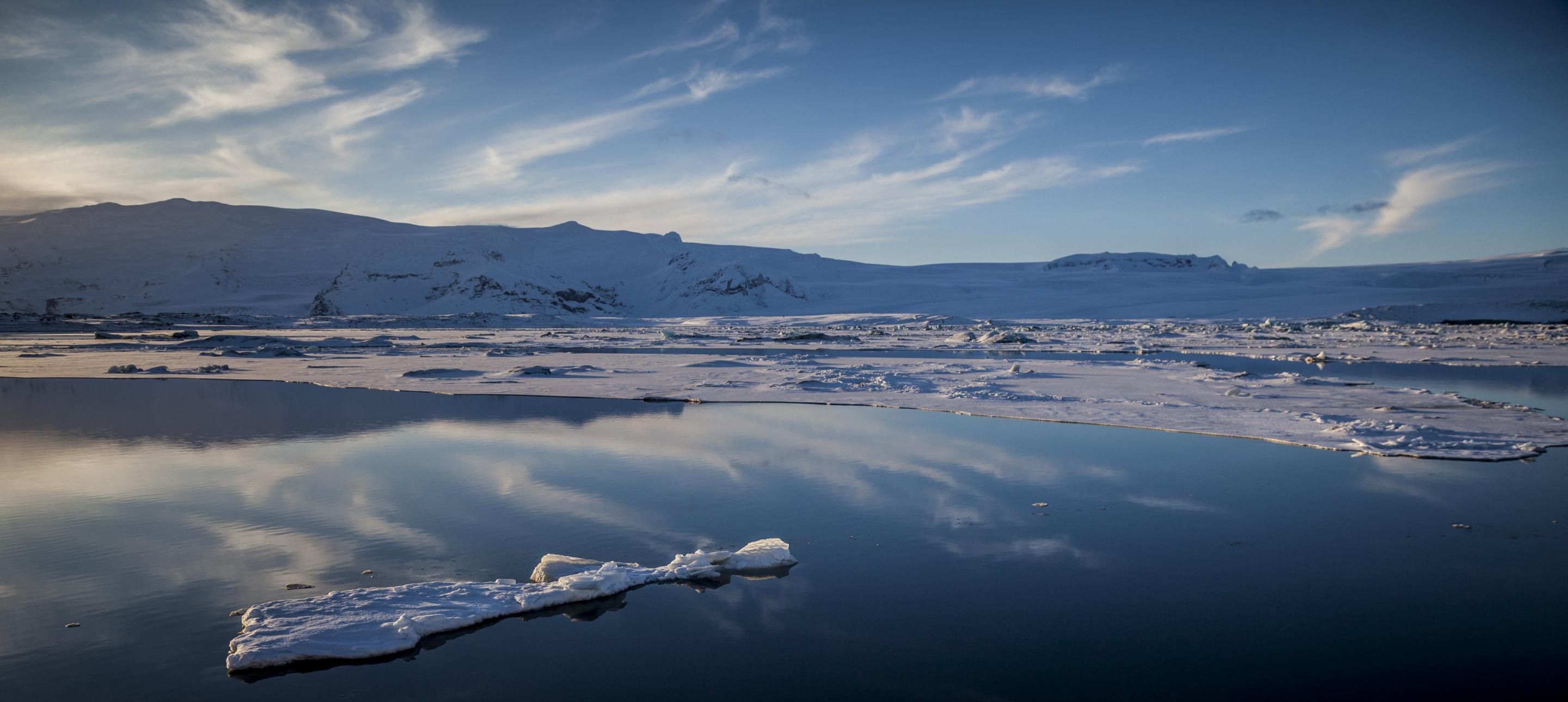 Lac de Jökulsárlón et le glacier Vatnajökull - Islande