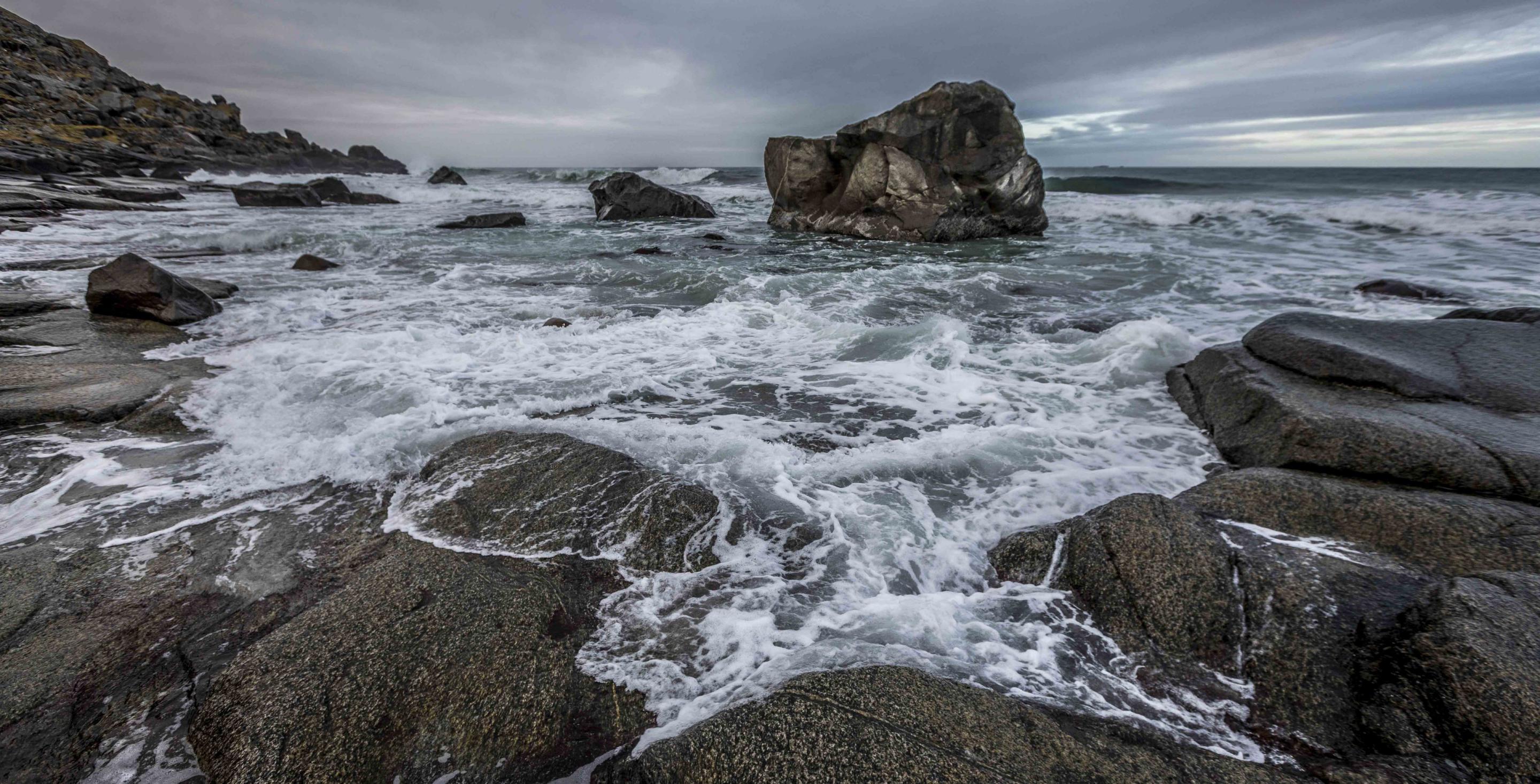 Plage de Unstad, très connue pour le surf !! Iles Lofoten – Norvège