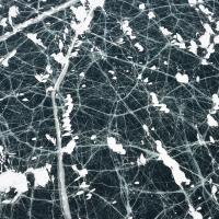 L'hydroglisseur donne l'échelle de cette image vu de très haut. Ce moyen de locomotion est particulièrement bien adapté sur l'étendue gelée. Lac Baïkal - Sibérie – Russie