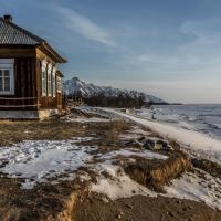 La station météo Solnetchnaia (''ensoleillée'') face à la 