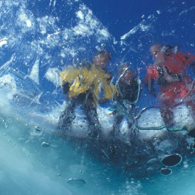 A travers la glace- Ceillac Queyras - France